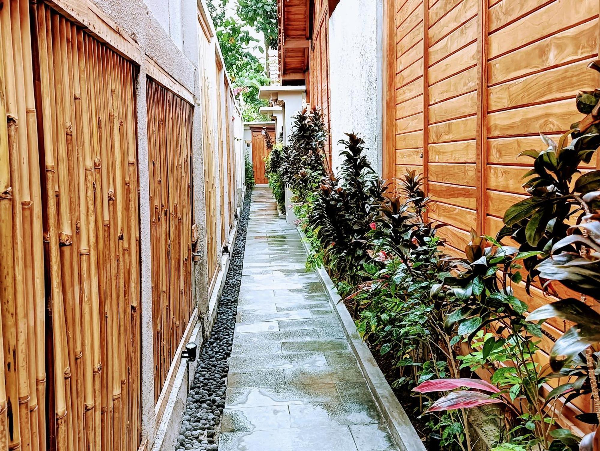 Ngesil Private Joglo & Pool Hotel อูบุด ภายนอก รูปภาพ