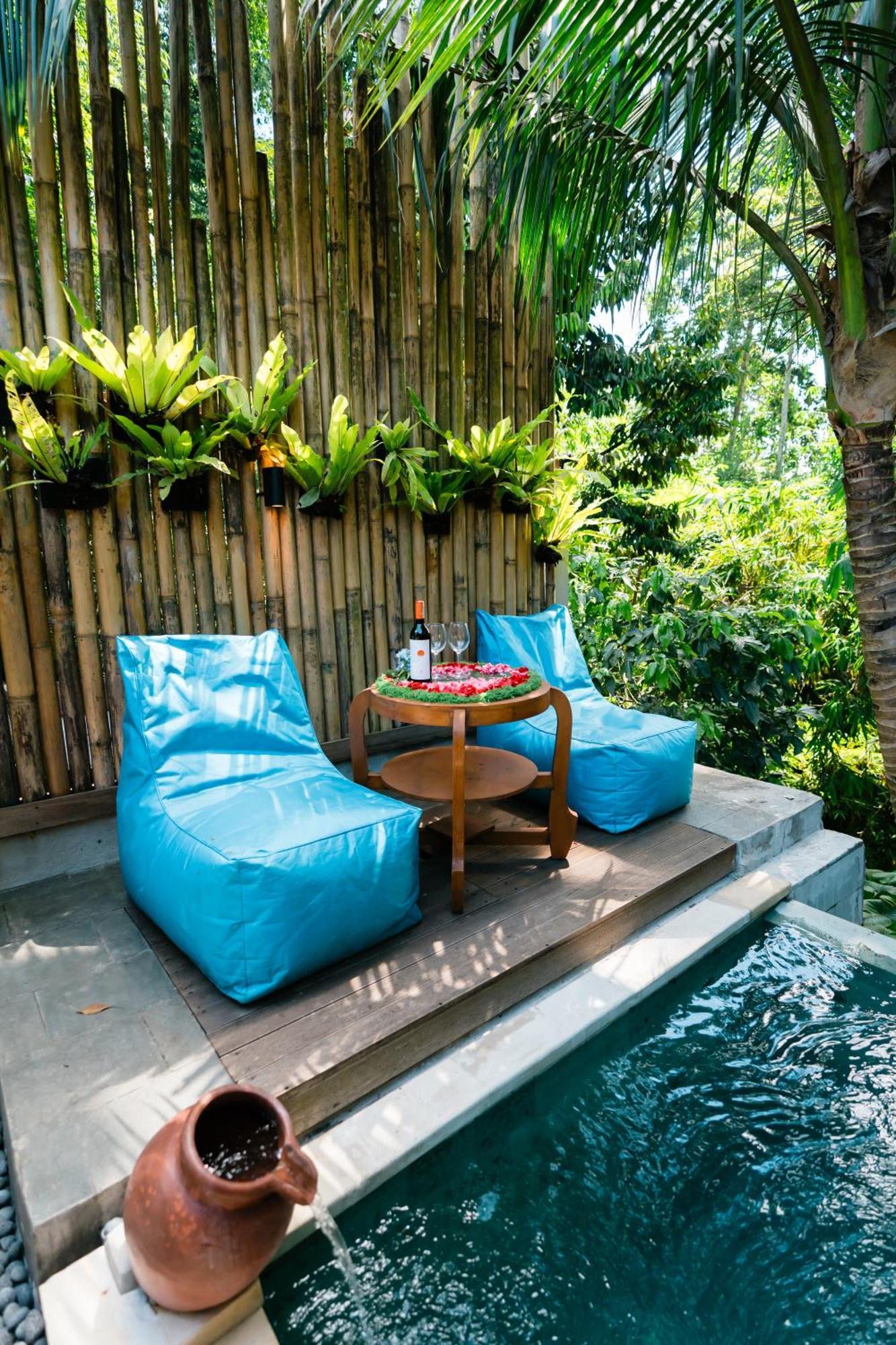 Ngesil Private Joglo & Pool Hotel อูบุด ภายนอก รูปภาพ