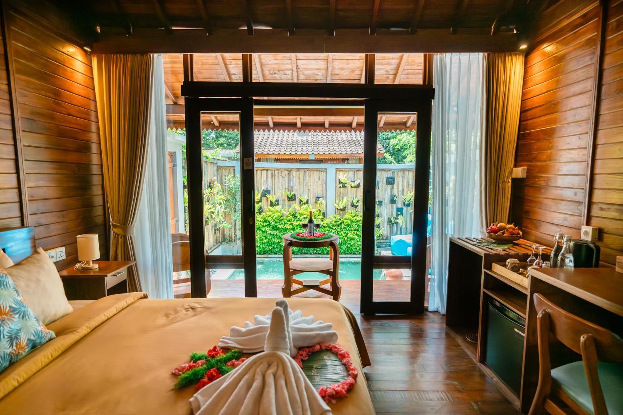 Ngesil Private Joglo & Pool Hotel อูบุด ภายนอก รูปภาพ